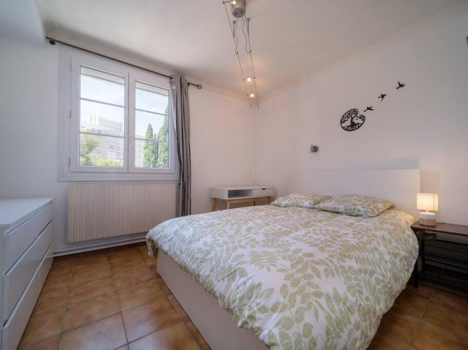 Appartement Tout Equipe Traversant 6 A 8 Couchages Marseille Kültér fotó