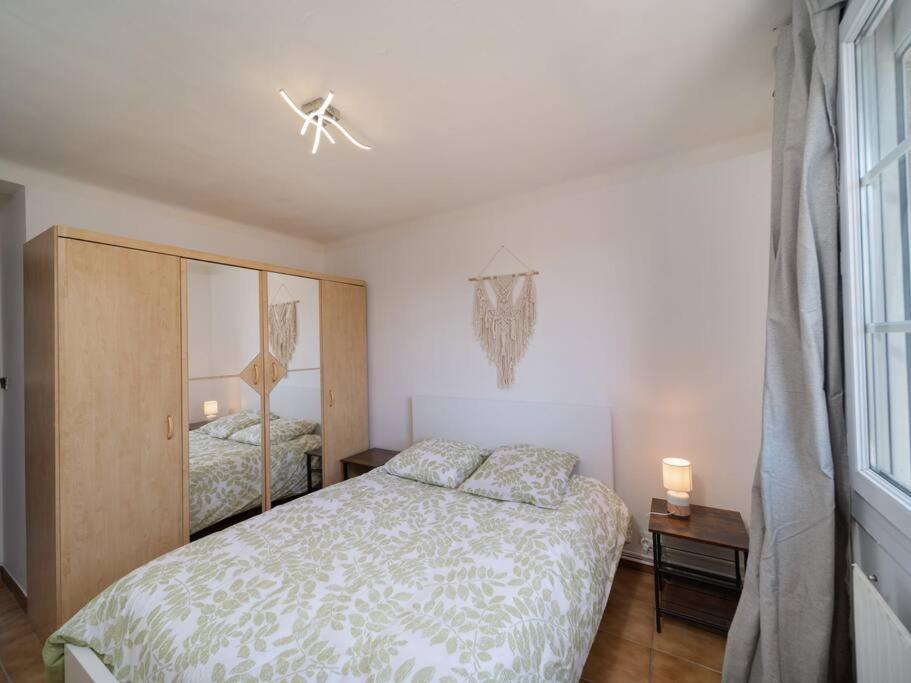 Appartement Tout Equipe Traversant 6 A 8 Couchages Marseille Kültér fotó